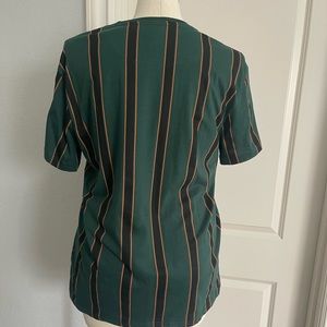 Mens large t shirt from forever 21. Never worn